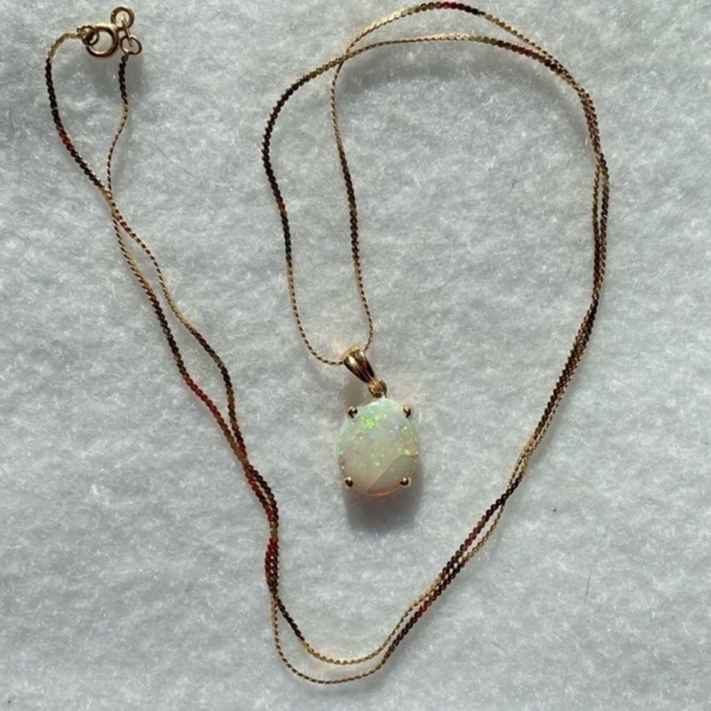 Vintage 14k Yellow Gold Fiery Opal Pendant Necklace - Picture 3 of 12